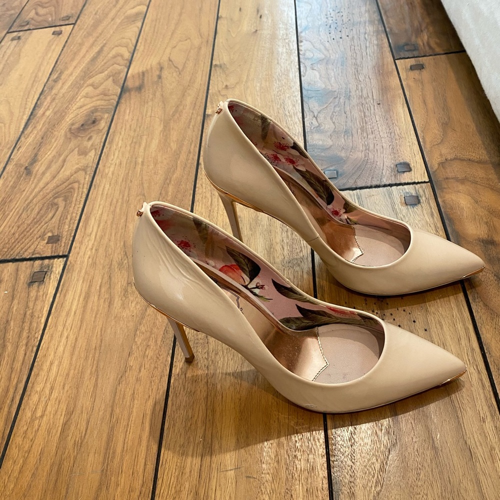 COPY - Ted baker nude patent heels, so cute!